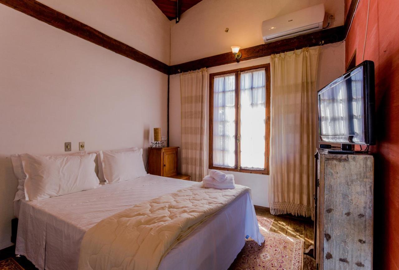 Bed and breakfast Feiticeira 2*