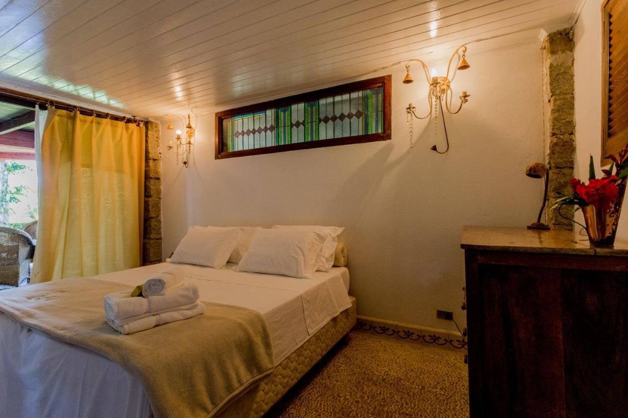 Feiticeira Bed and breakfast 2*